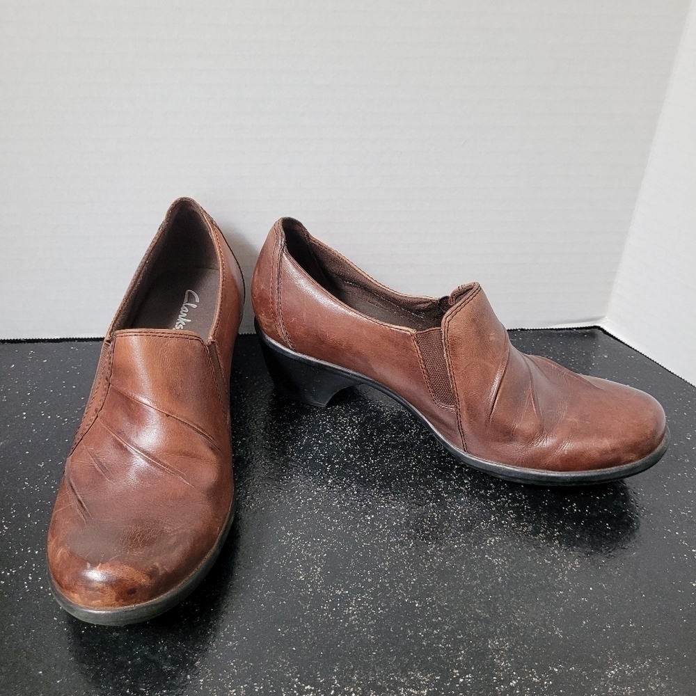 Clarks Emily 2 Braley brown Booties